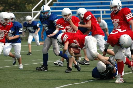 Sports under stadium lights Nikon D70s-43.jpg