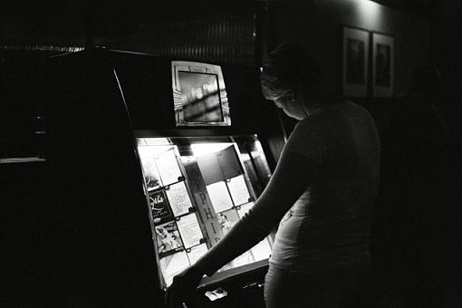 Neopan 1600 in D76-juke-box-no-edit-640.jpg