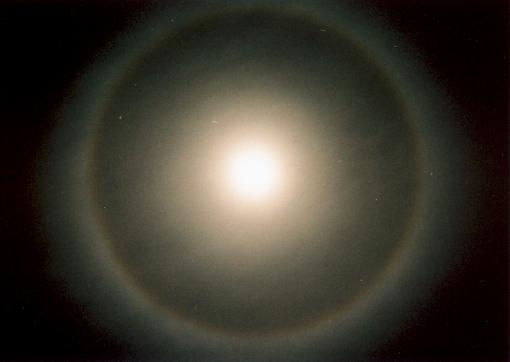 Ring around the Moon-moon-3.jpg