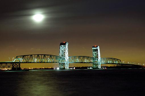 Marine Parkway Bridge . . .night-bridgemarineparkway1204-092603x1web.jpg