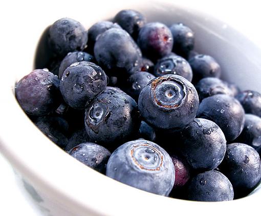 Which macro would you prefer?-blueberries.jpg