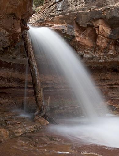 Desert waterfalls, in sedona,AZ-wilson-canyon-falls.jpg