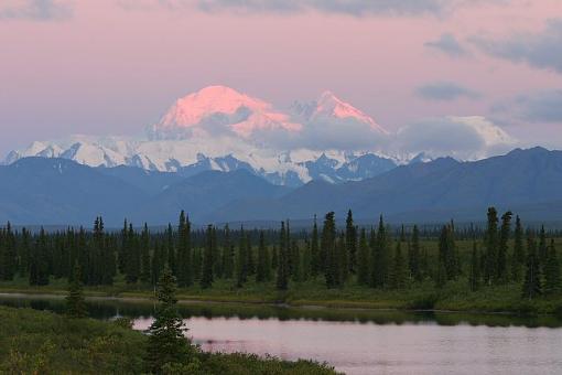 Mount Denali Sunrise-denalisun.jpg