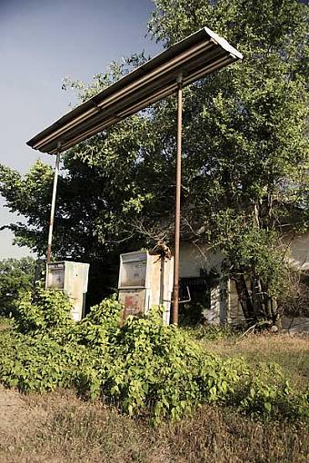 Out of gas...-old-gas-pumps-tall.jpg