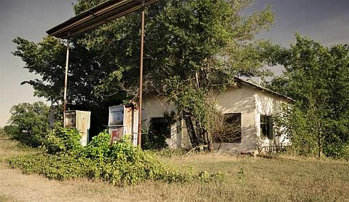 Out of gas...-old-gas-pumps.jpg