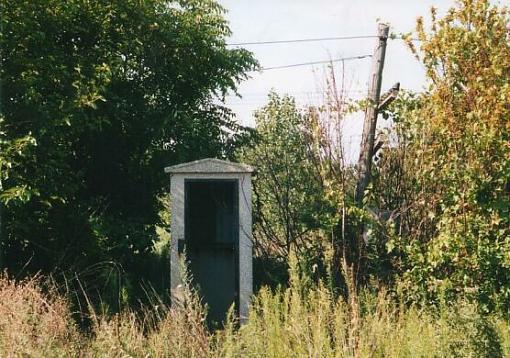 outhouse-pixff1.jpg