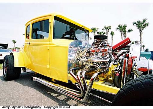 A yellow hot-rod...-0__o_11_n8008s_18-35mm_su200_13mar04_auto-u526c.jpg