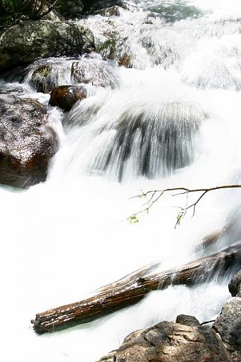 Flowing water long exposures-albertatrail10.jpg