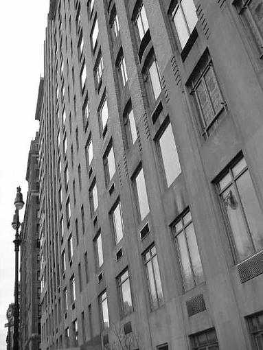 Pictures of Ground Zero and New York City-side-building-b-w.jpg