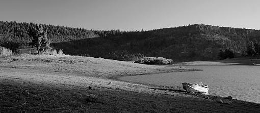 Sunset reservoir-boat.jpg