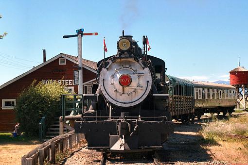 Steam Power -- Ready and Waiting-dsc_7202canadianrockies_t2small.jpg