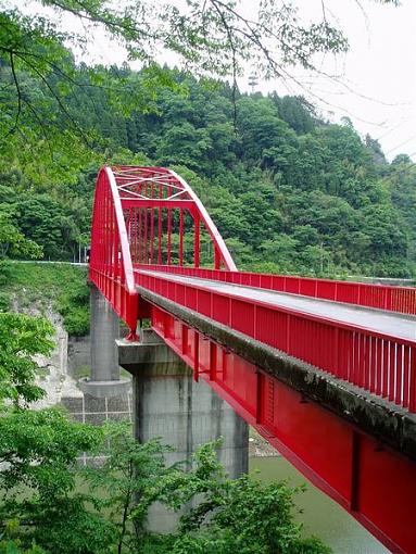 please critique.-beautifull-red-bridges.jpg