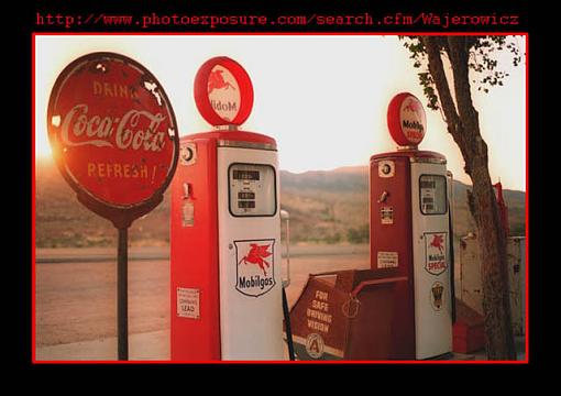 Old gas station on Route 66 Arizona-photoreview.jpg