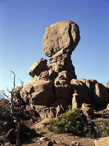 Artistic Rocks-image04_1_600.jpg