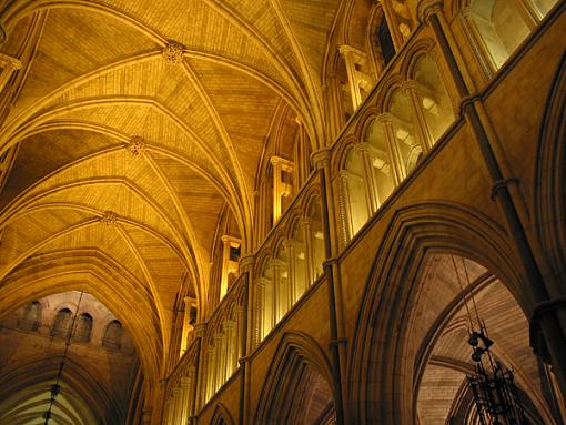 Southwark Cathedral-102-0227_img_w600.jpg