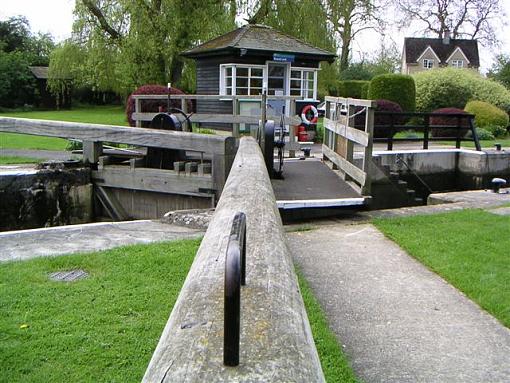 The Lock at Buscot Weir-buscot.jpg