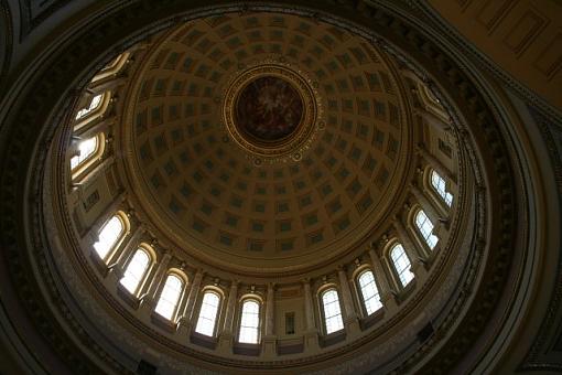 Wisconsin State Capitol Dome-dome-back.jpg