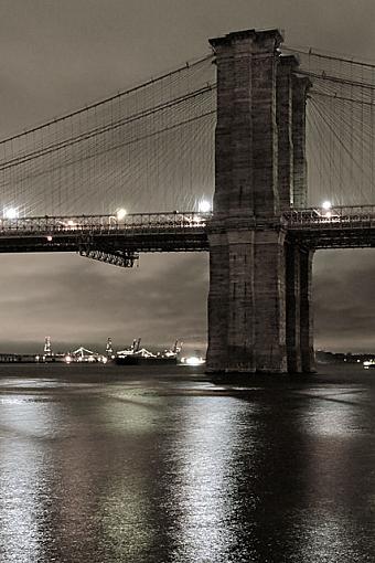 Brooklyn Bridge (night)-0806-3629x.jpg