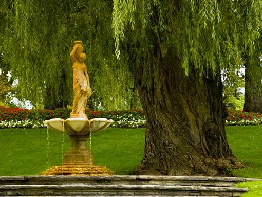 The Statue and the Willow tree-statue2.jpg