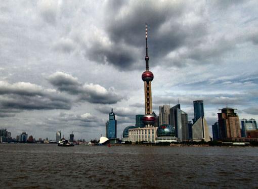 S9000 Distortion-shanghai-tv-tower-2-resized.jpg