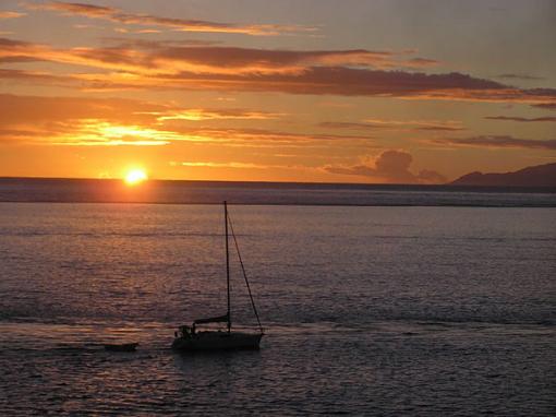 Sunsets - Tahiti-26small_sunset_n_sailboat.jpg