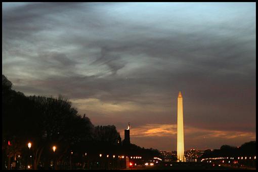 Washington Monument @ Night-wamonument_atnight600.jpg