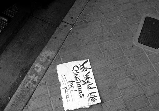 Homeless spot-signs1_bw_640.jpg