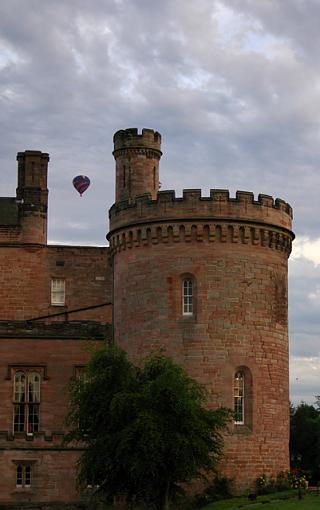 good castle attempt?-dalhousie-castle2.jpg