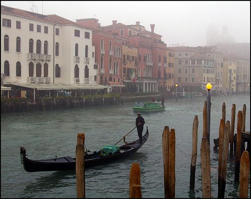 Rain effect in Venice-fog-grand-canal-jpg-2.jpg