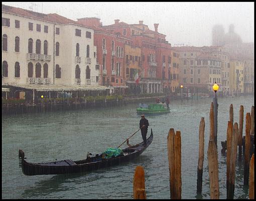 Rain effect in Venice-fog-canal-jpg.jpg