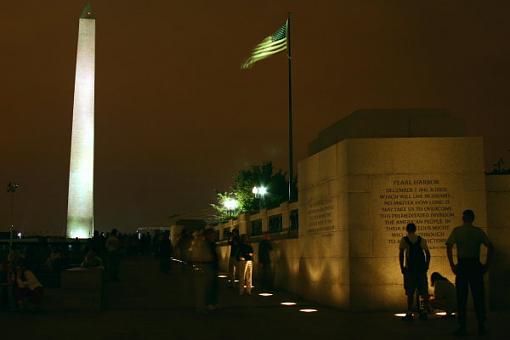 WW2 Memorial Night Views-04.jpg