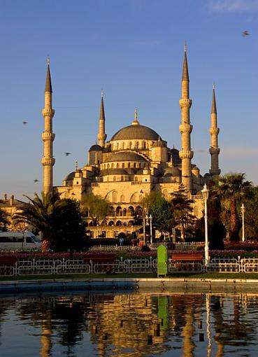 The Blue Mosque - a few more from Istanbul-blue-09-med.jpg