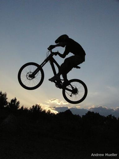 A mountain biking shot that I like a lot-t-spot-djs-426-s.jpg