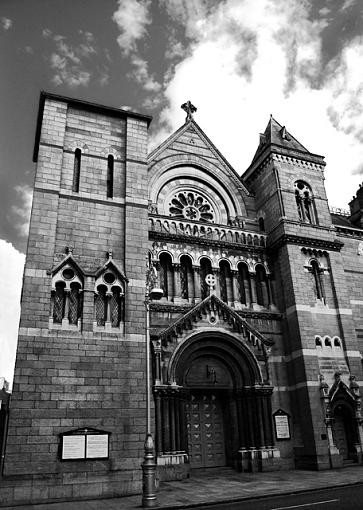 A trip to Dublin-church.jpg