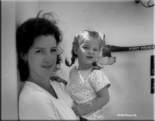 My two girls-leah-04small.jpg