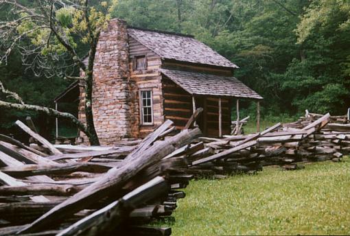 Cades Cove Settler's Cabin-cadescovecabin1.jpg