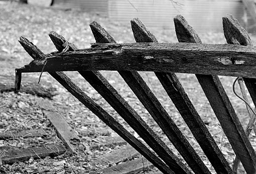 Abandoned-dsc_0917-3bw-640.jpg