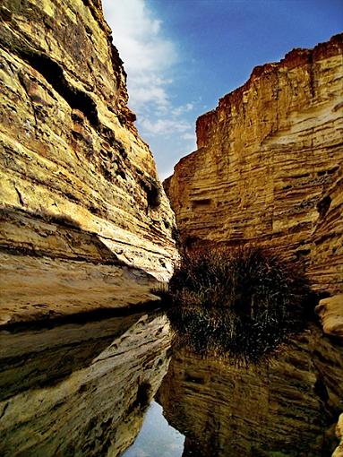 reflected crater canyon-reflection-canyon-2.jpg