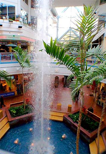 Famous Mall Fountain-fountainsm.jpg