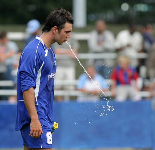 Thirsty work?-redbridge_vs_ipswich_2.jpg