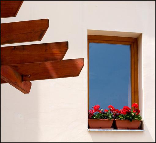 The Streets of Budapest-bud-09-window-geraniums-pr.jpg