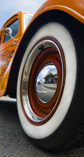 I like shiny things-orangetire2.jpg