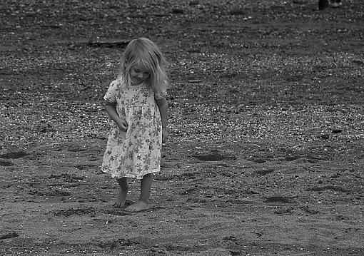 Beach girl-color-removed.jpg