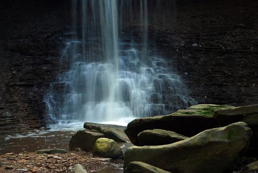 Stormy waterfall-dsc_0110.jpg