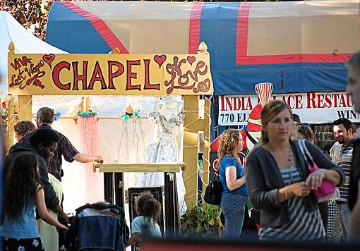 Scenes of the Winnioeg Fringe Festival-lovechapelsm.jpg