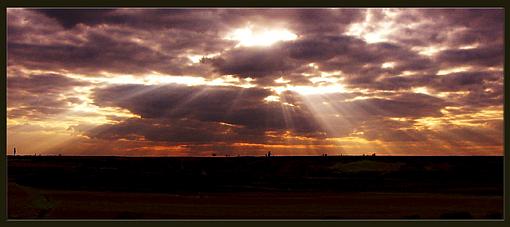 Sun shining through clouds-pcphoto.jpg