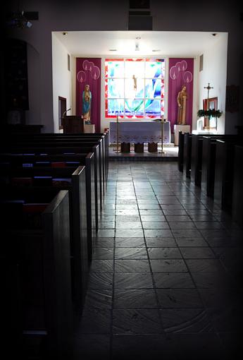 The Desert Church -- Interior-_dsc1159_px800.jpg