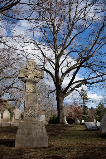 Celtic Cross-2008.11.29-boston-cemetery-img_0522-sm-.jpg