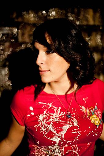 Lady in Red-profile2.jpg