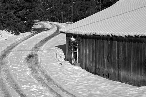 Tracks-snohosnow.jpg